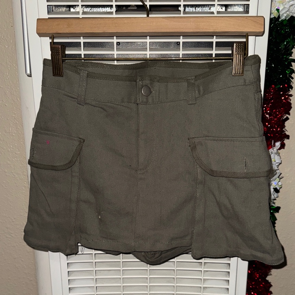 Khaki Women's Utility Skort
